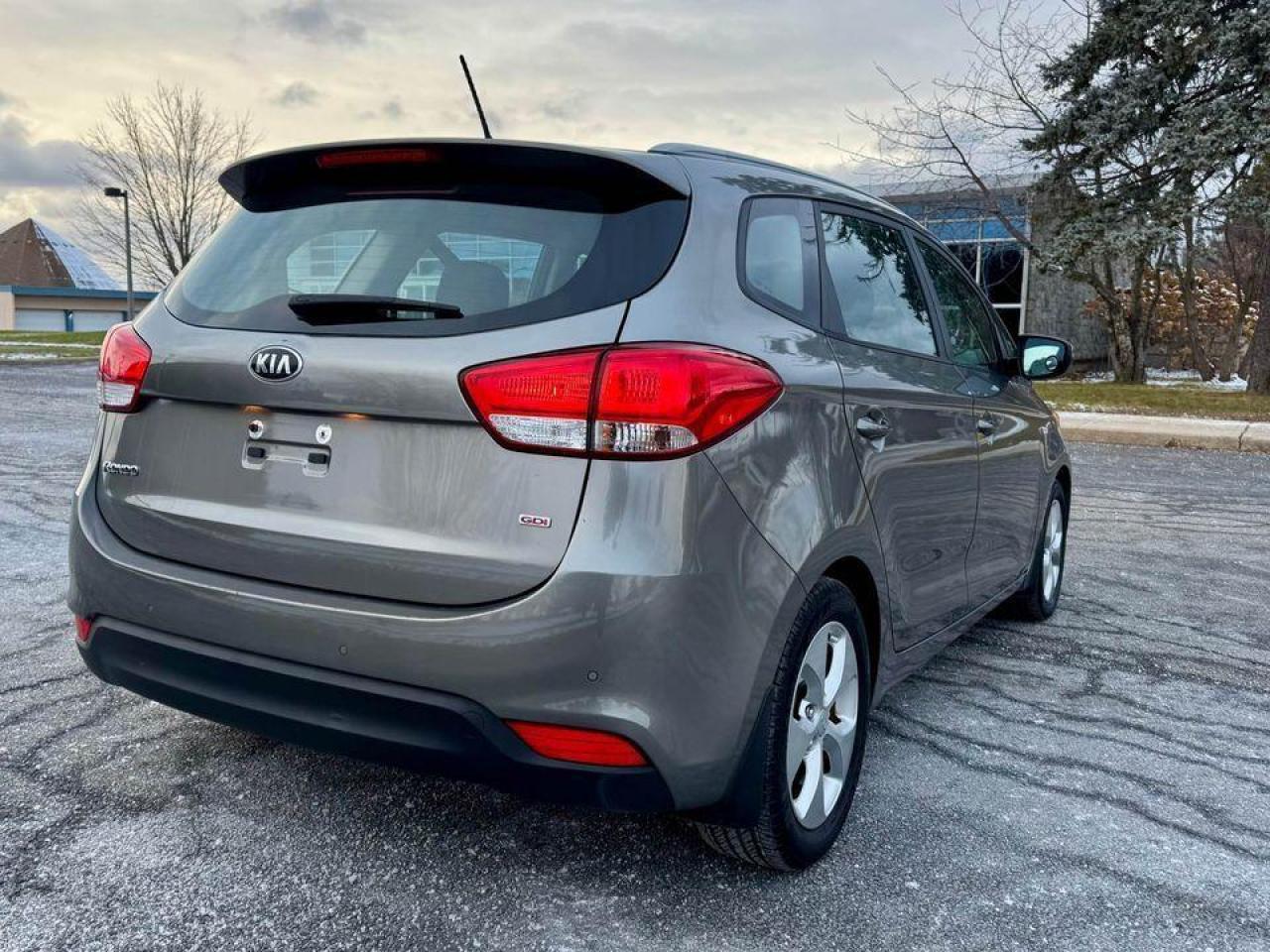 2016 Kia Rondo 3rd Row - Certified - Photo #14