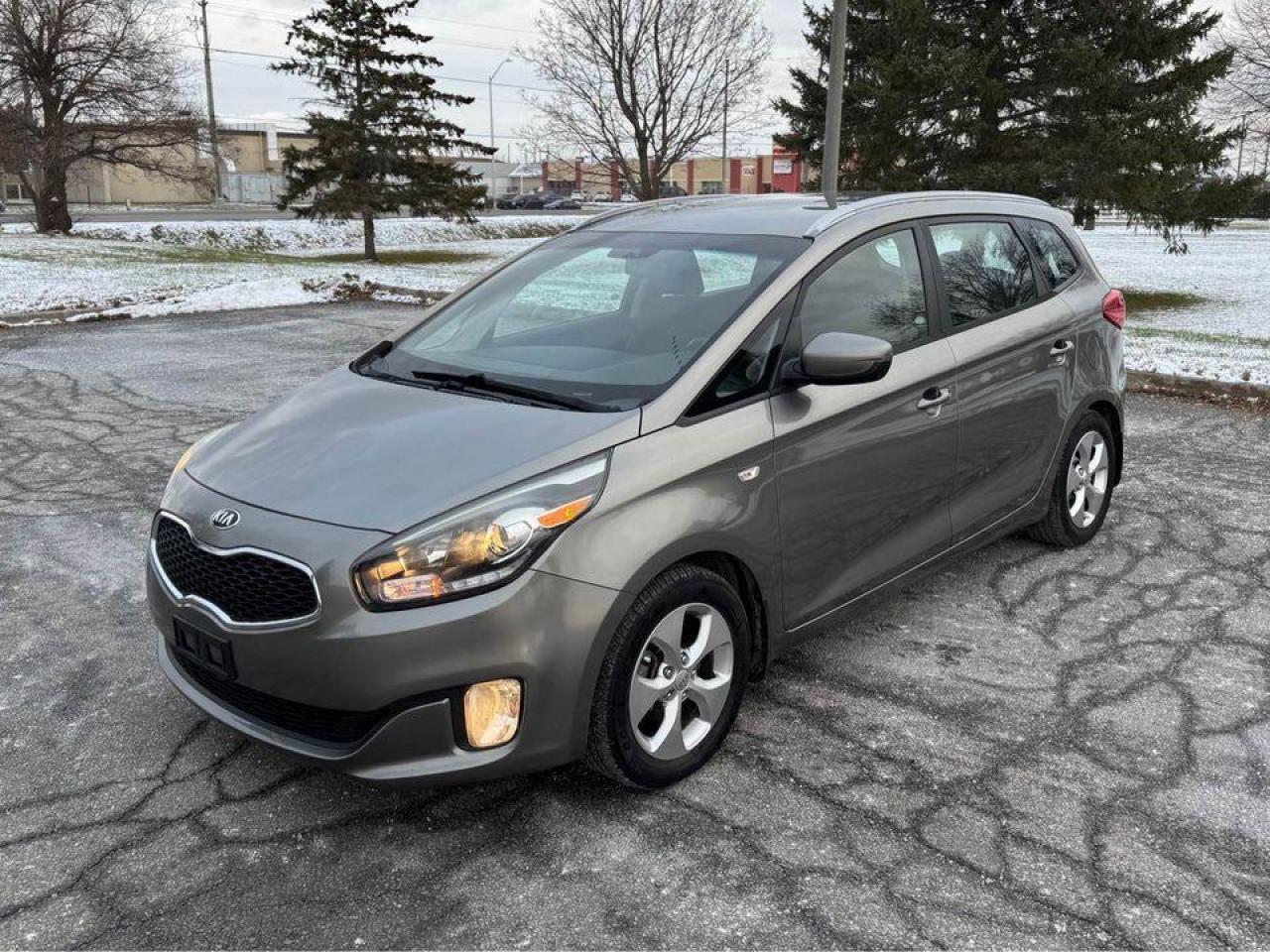 2016 Kia Rondo 3rd Row - Certified - Photo #16