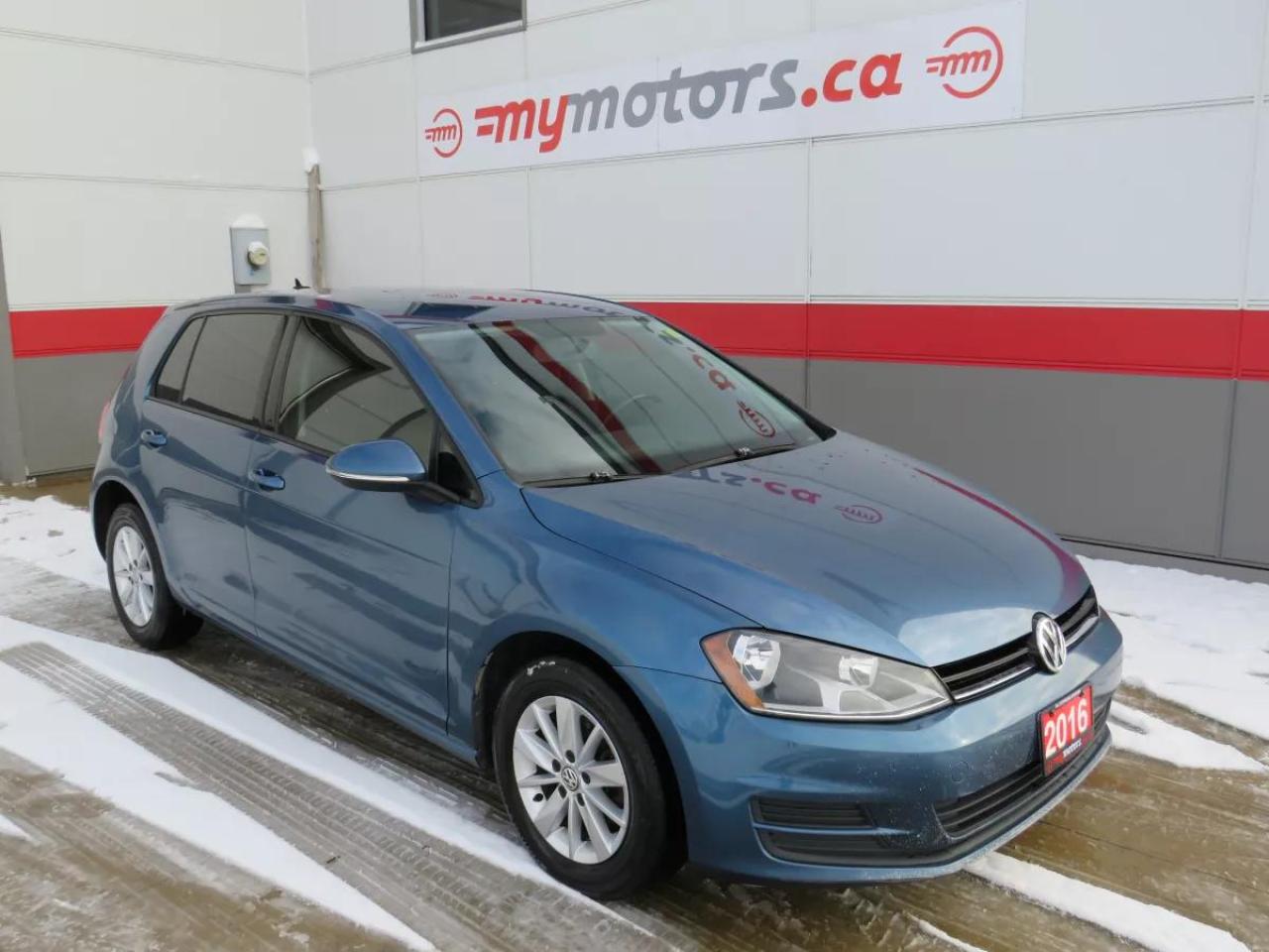 Used 2016 Volkswagen Golf Trendline (**MANUAL TRANSMISSION**ALLOY RIMS**CRUISE CONTROL**HEATED SEATS**BLUETOOTH**DIGITAL TOUCHSCREEN**REVERSE CAMERA**) for sale in Tillsonburg, ON