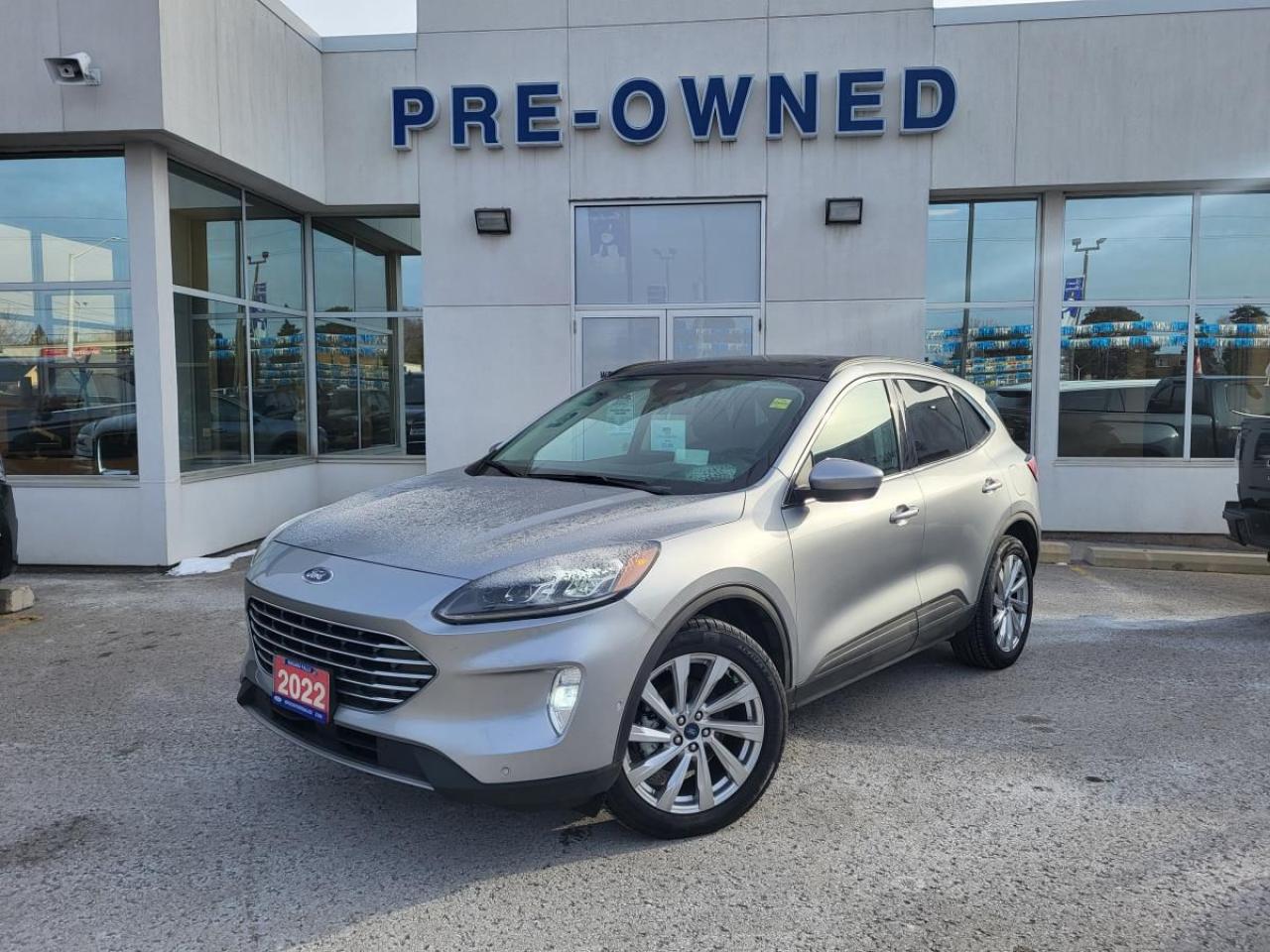 Used 2022 Ford Escape Hybrid Titanium hybride TI for sale in Niagara Falls, ON