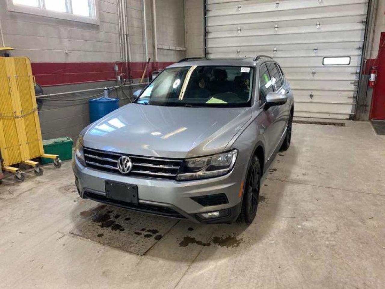 Used 2021 Volkswagen Tiguan Comfortline  | AWD | Leather | Moonroof | Apple CarPlay | Android Auto | Rear Camera | Heated Seats for sale in Guelph, ON