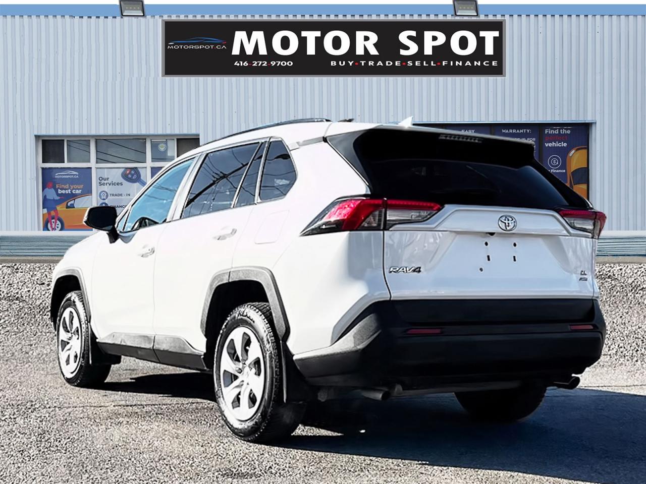 2021 Toyota RAV4 LE AWD - Photo #4