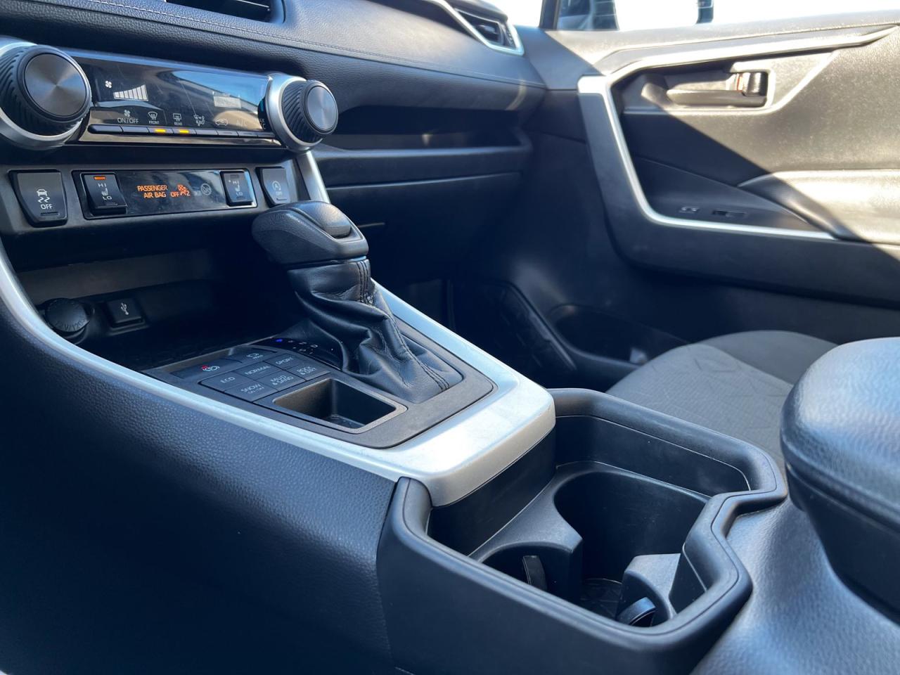 2021 Toyota RAV4 LE AWD - Photo #22