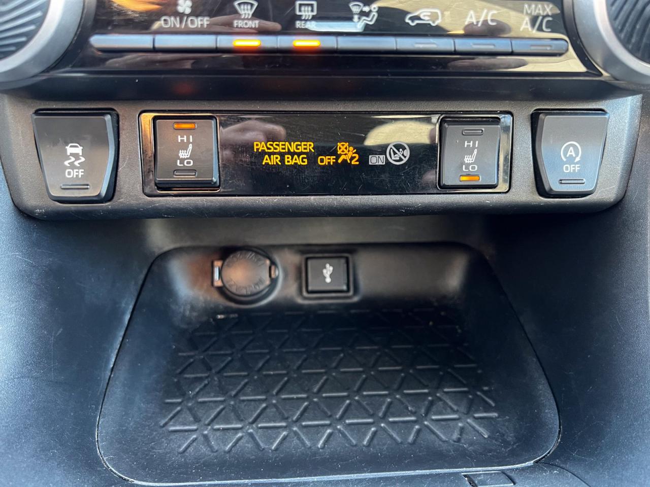 2021 Toyota RAV4 LE AWD - Photo #24