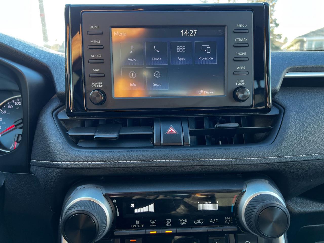 2021 Toyota RAV4 LE AWD - Photo #26