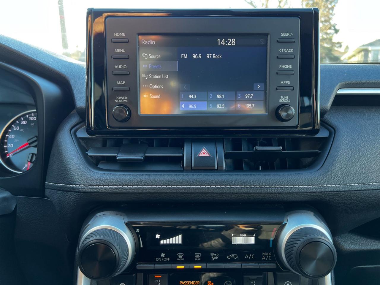 2021 Toyota RAV4 LE AWD - Photo #27