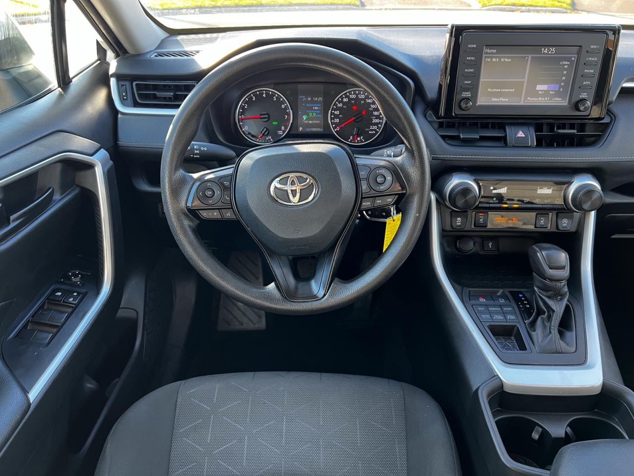 2021 Toyota RAV4 LE AWD - Photo #16