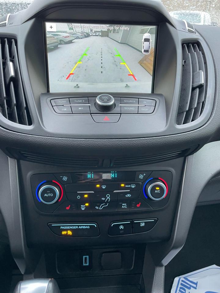 2018 Ford Escape SEL - Photo #3