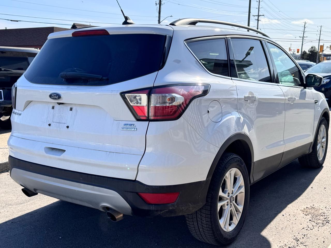 2018 Ford Escape SEL - Photo #5