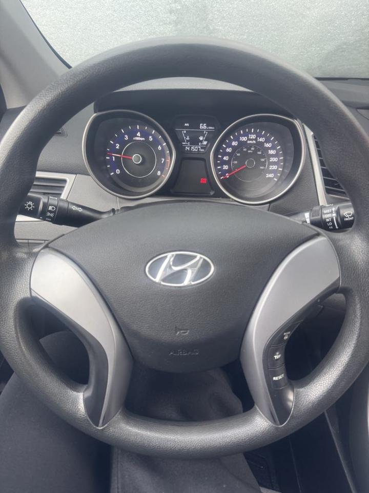 2015 Hyundai Elantra 4DR SDN MAN - Photo #6