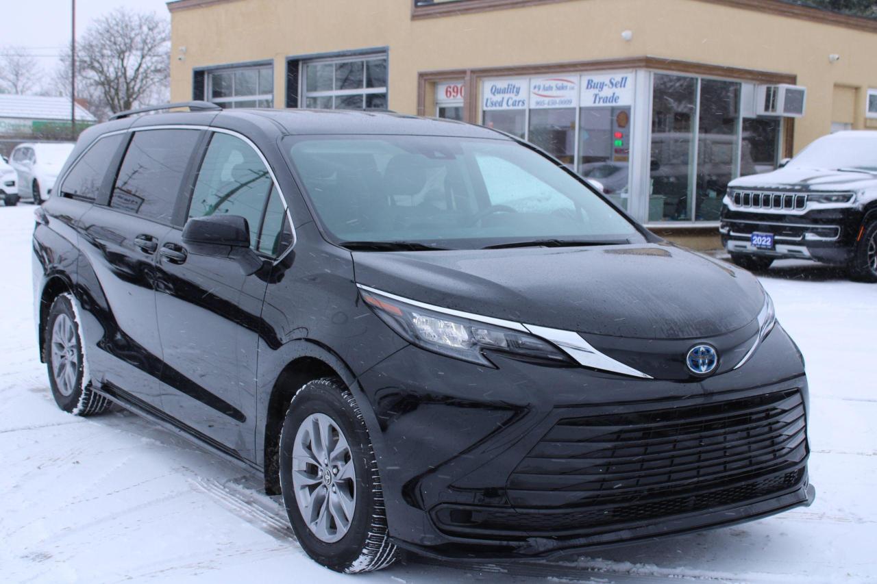 Used 2024 Toyota Sienna LE 8-Passenger FWD for sale in Brampton, ON