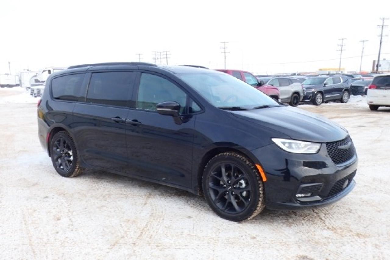 2022 Chrysler Pacifica S Touring L FWD w/Htd Leather, BUC - Photo #4