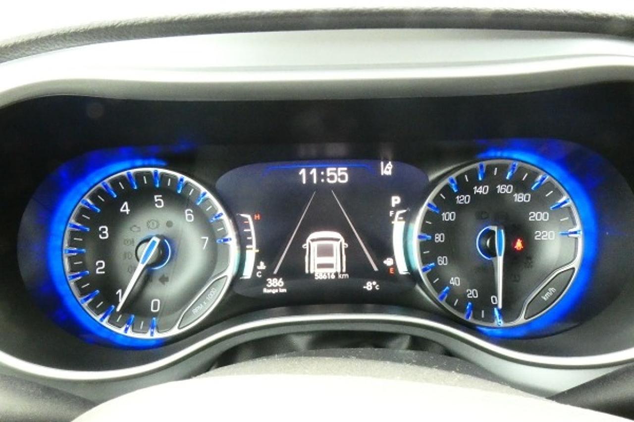 2022 Chrysler Pacifica S Touring L FWD w/Htd Leather, BUC - Photo #13