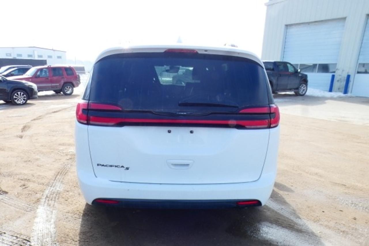2022 Chrysler Pacifica S Touring L FWD w/Htd Leather, BUC - Photo #7