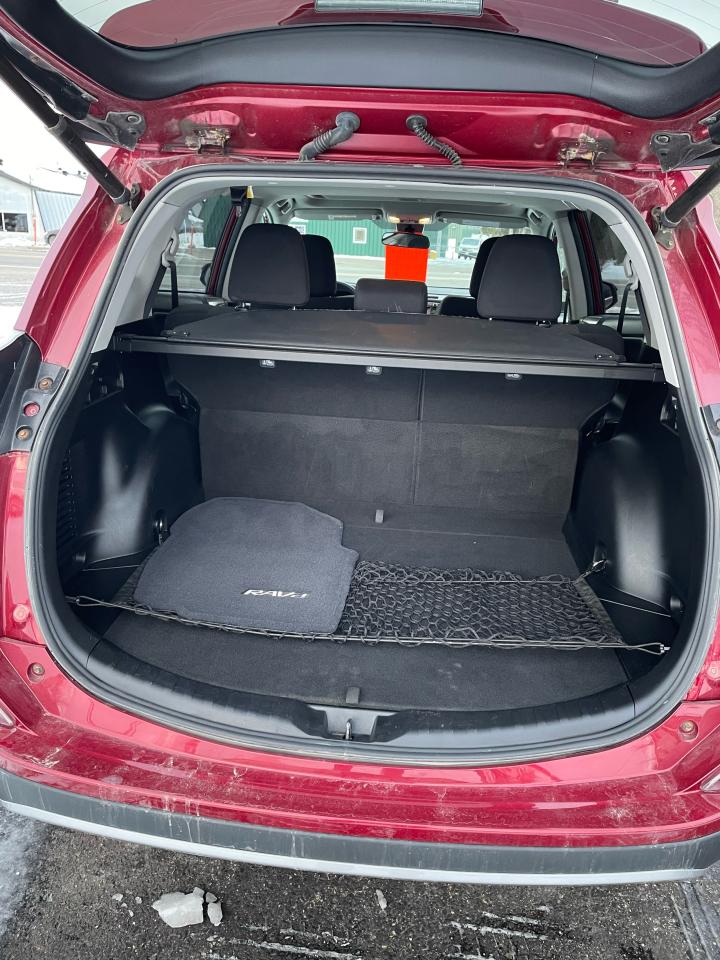 2018 Toyota RAV4 AWD XLE - Photo #6