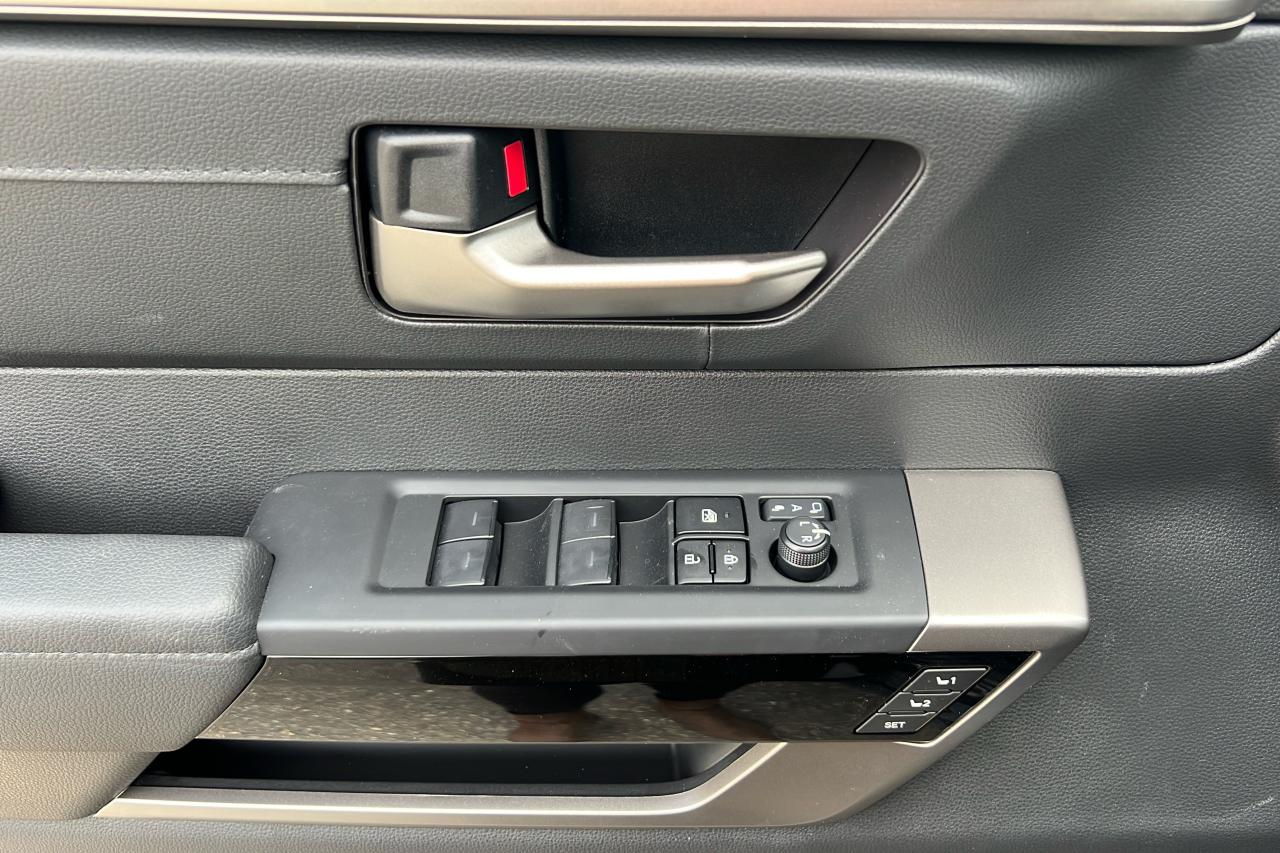 2025 Toyota Tundra Hybrid Crewmax Limited TRD OFF ROAD Photo