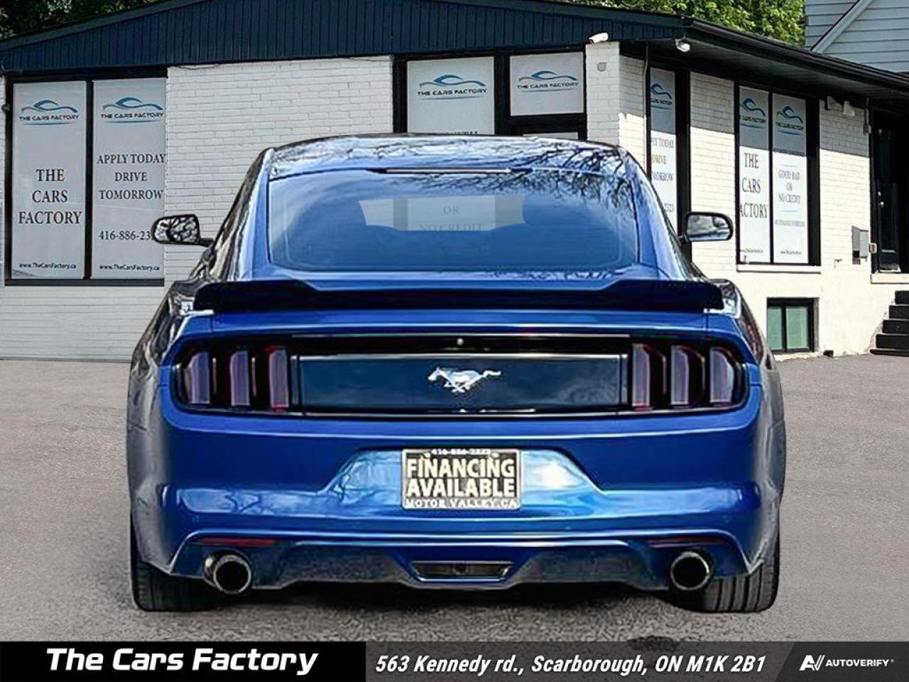 2017 Ford Mustang EcoBoost Fastback 6MT Very Clean! - Photo #5