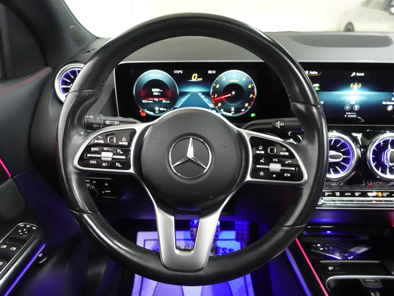 2021 Mercedes-Benz GLA 4MATIC | AMG Pkg | Leather | Pano roof | CarPlay