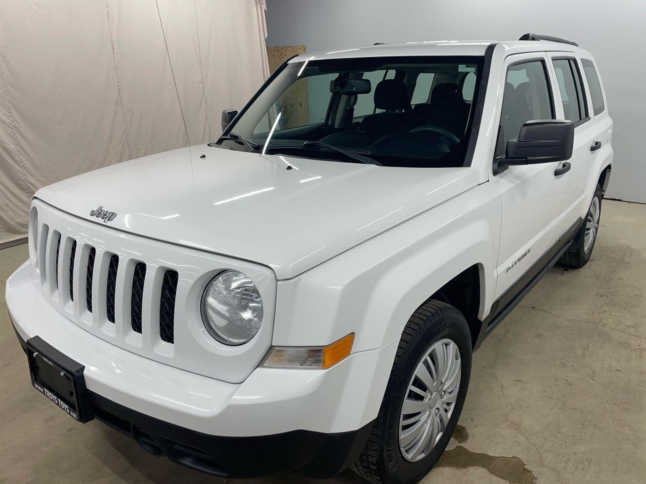 2016 Jeep Patriot SPORT Photo3