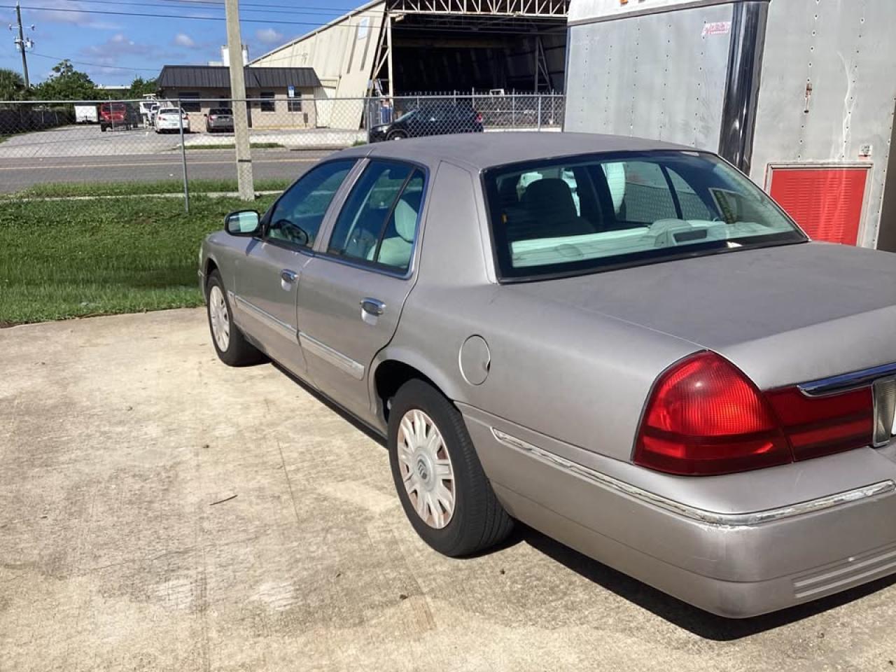 2005 Mercury Grand Marquis Rust Free Florida Car - 4dr Sdn GS Photo3