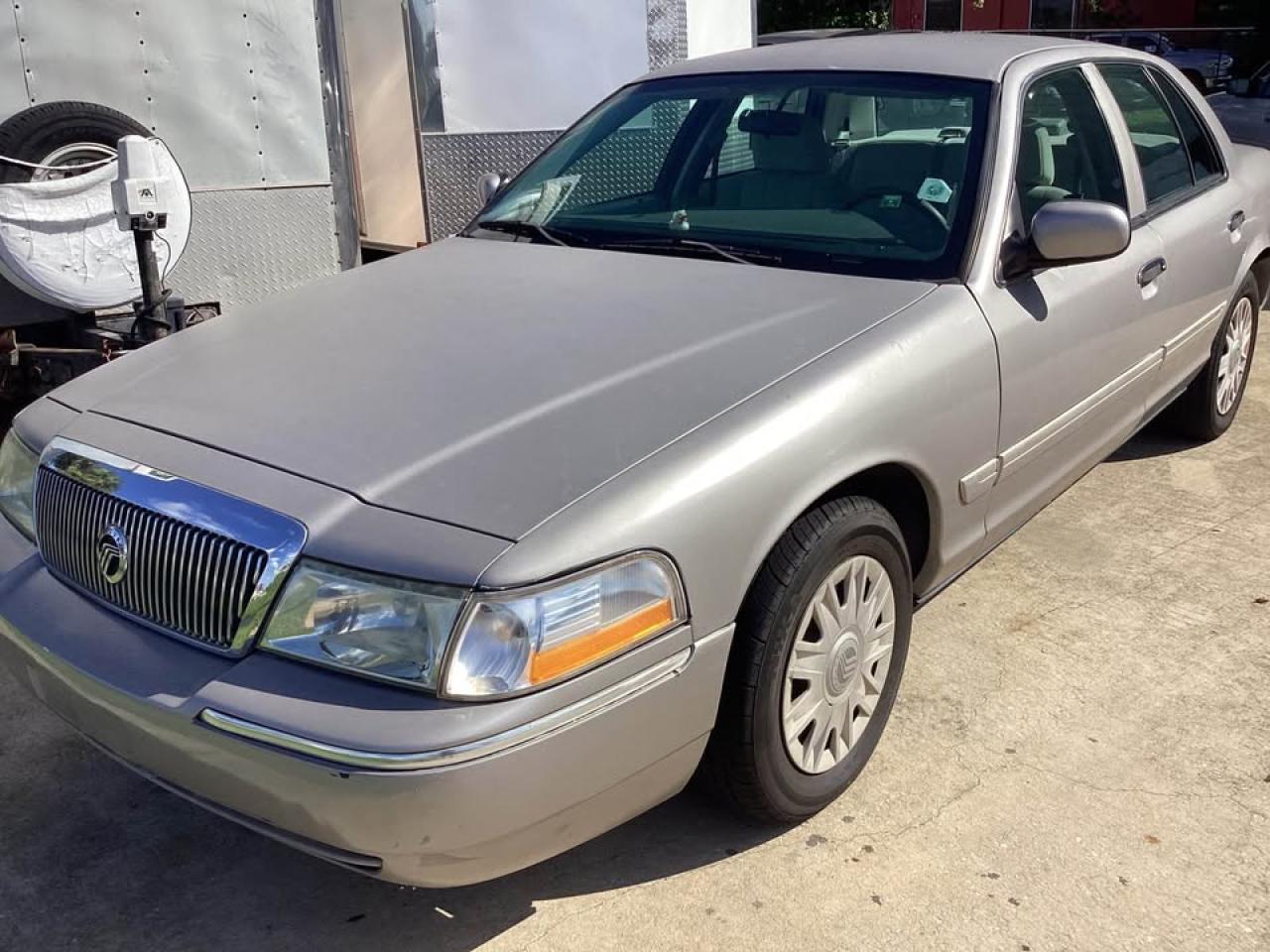 2005 Mercury Grand Marquis 