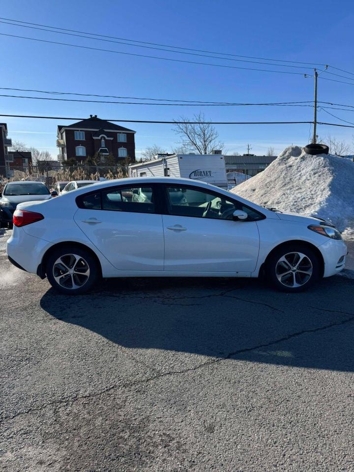 2014 Kia Forte  - Photo #3