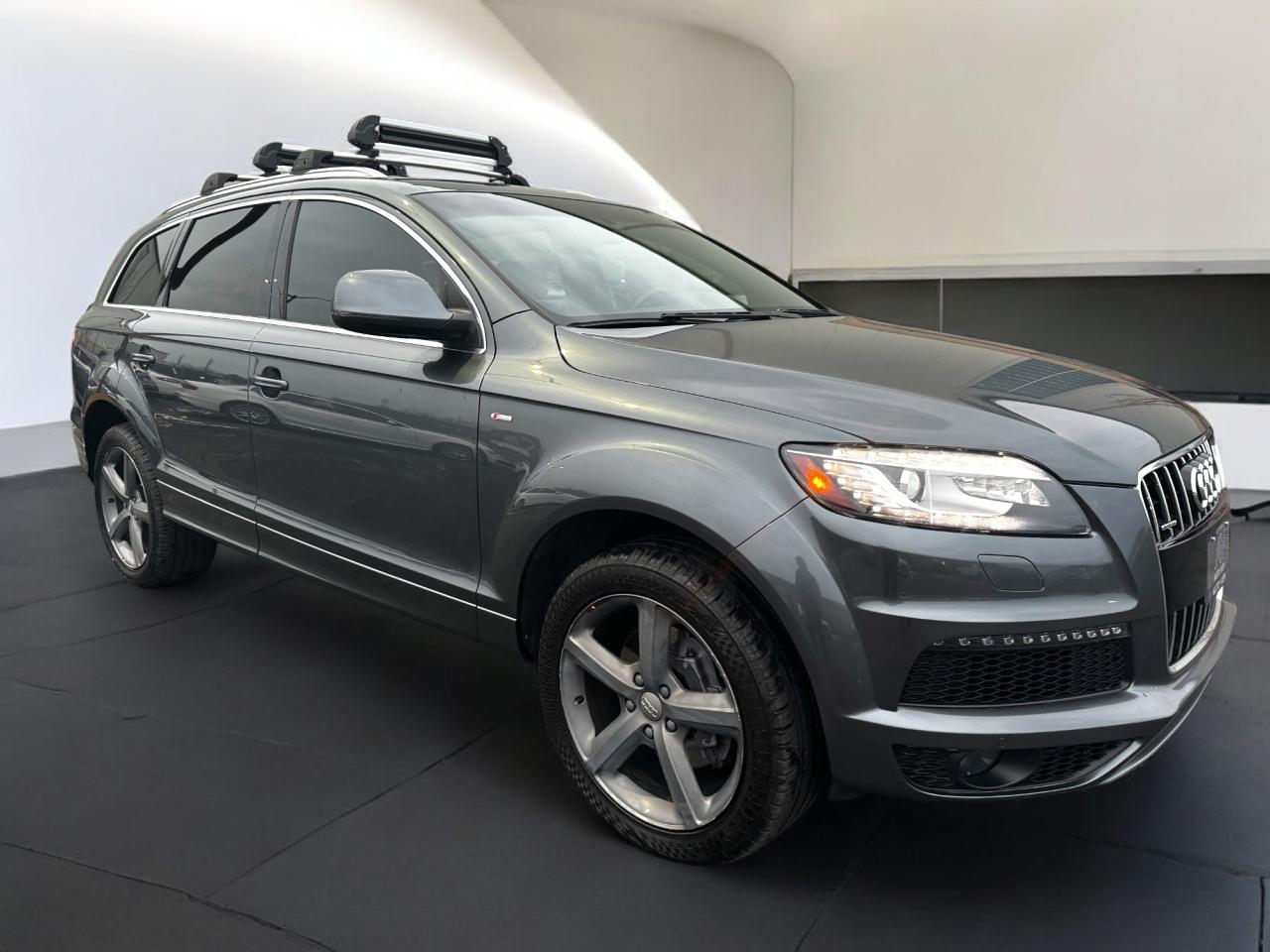 2015 Audi Q7 Prestige **7 SEATER**CLEAN CARFAX** - Photo #3