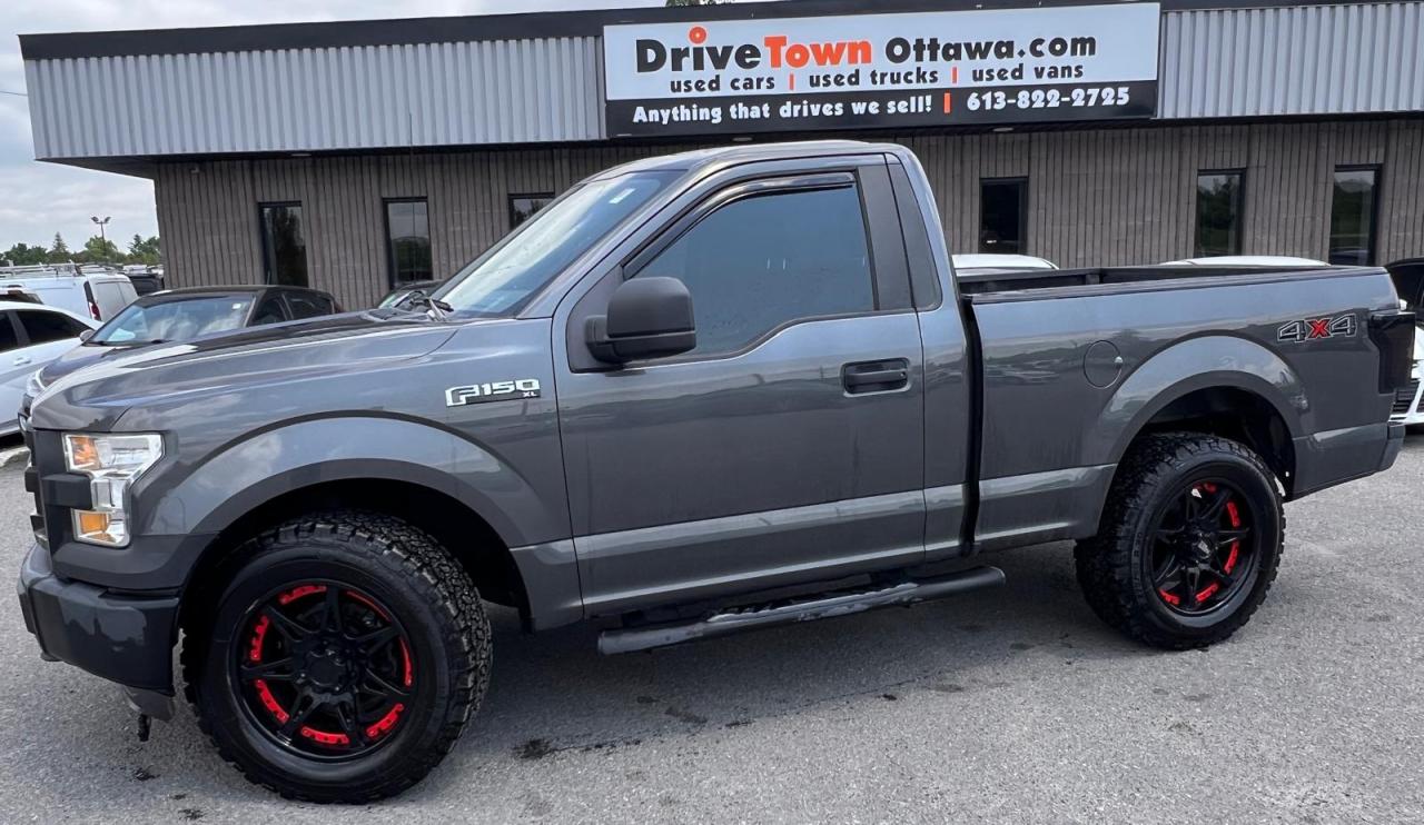 2016 Ford F-150 XLS CUSTOM - Photo #2