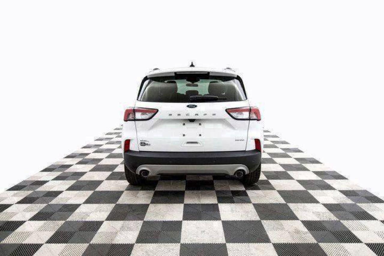 2021 Ford Escape SEL 4WD Photo5