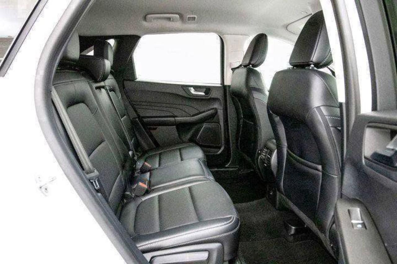 2021 Ford Escape SEL 4WD Photo5