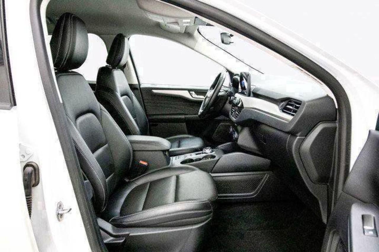 2021 Ford Escape SEL 4WD Photo5