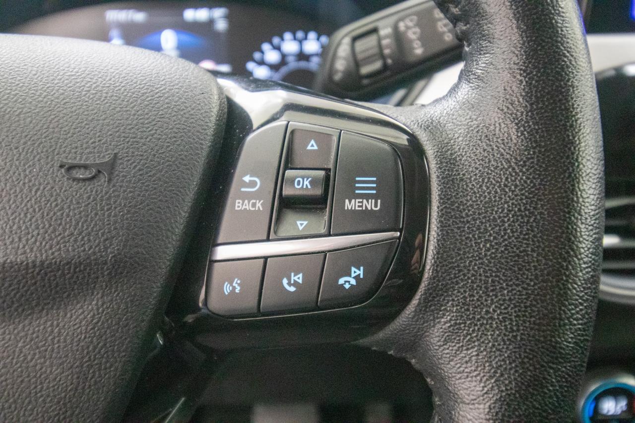 2021 Ford Escape SEL 4WD Photo5