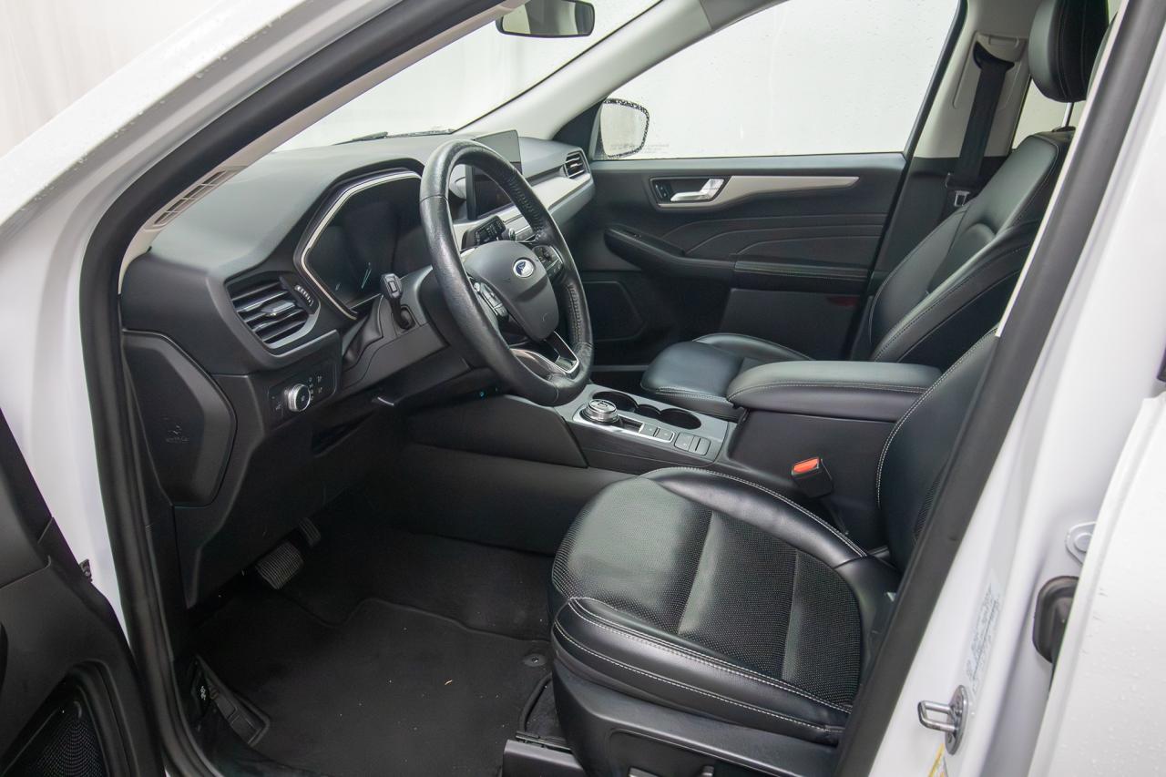 2021 Ford Escape SEL 4WD Photo5