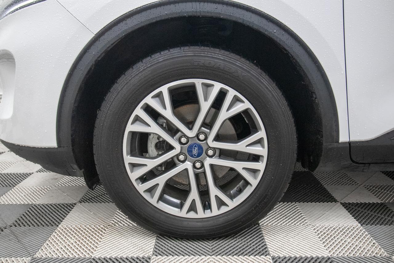 2021 Ford Escape SEL 4WD Photo5