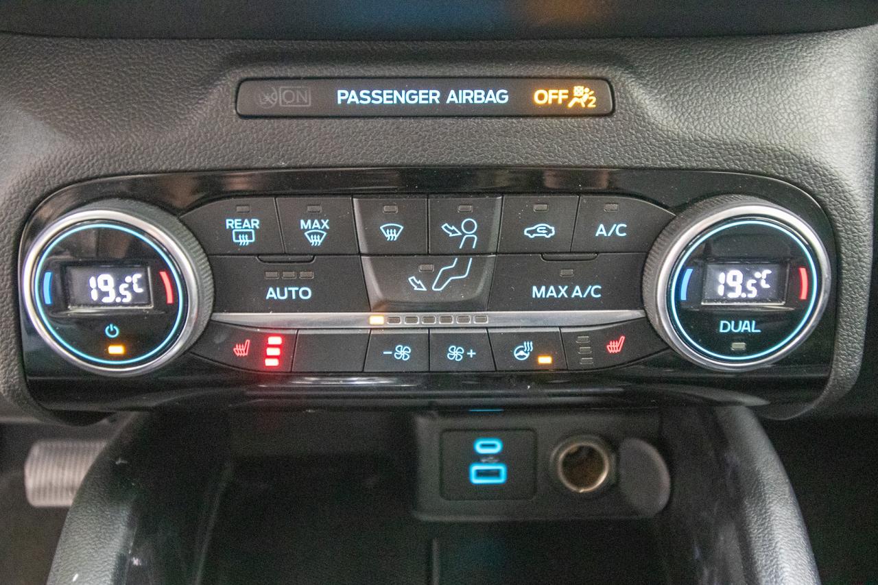 2021 Ford Escape SEL 4WD Photo5