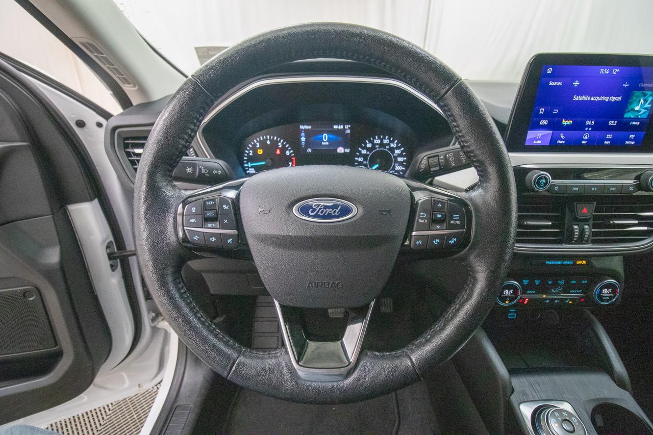2021 Ford Escape SEL 4WD Photo5