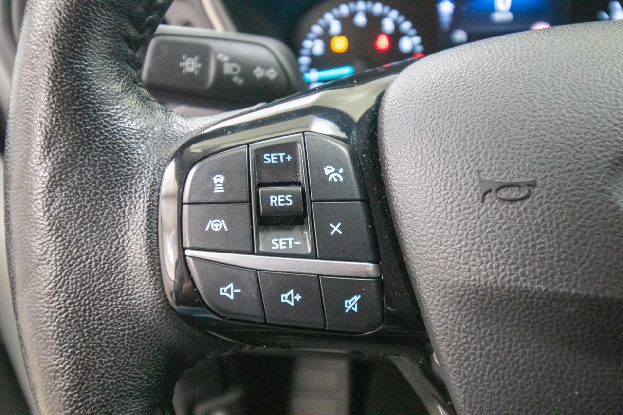 2021 Ford Escape SEL 4WD Photo5