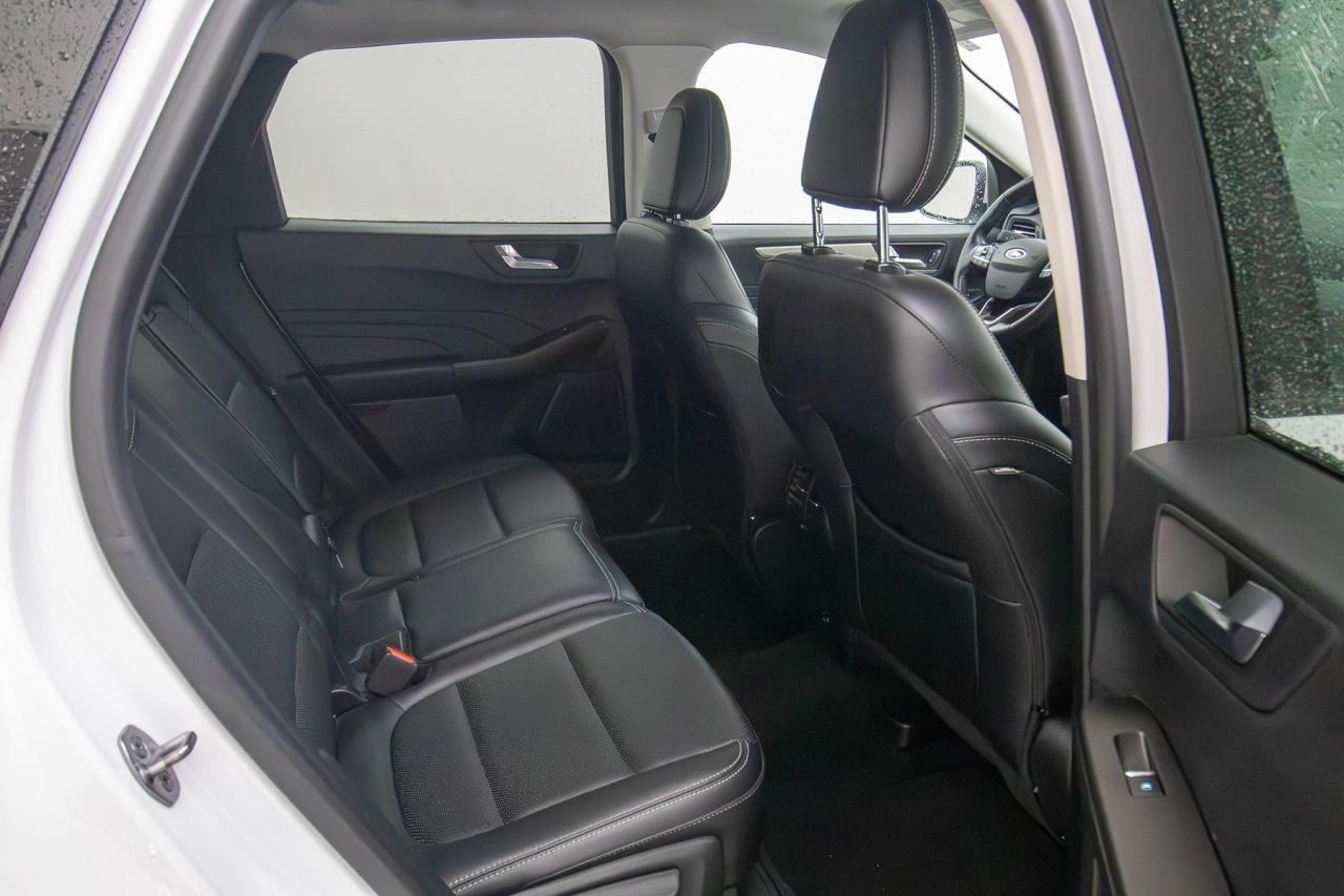 2021 Ford Escape SEL 4WD Photo5