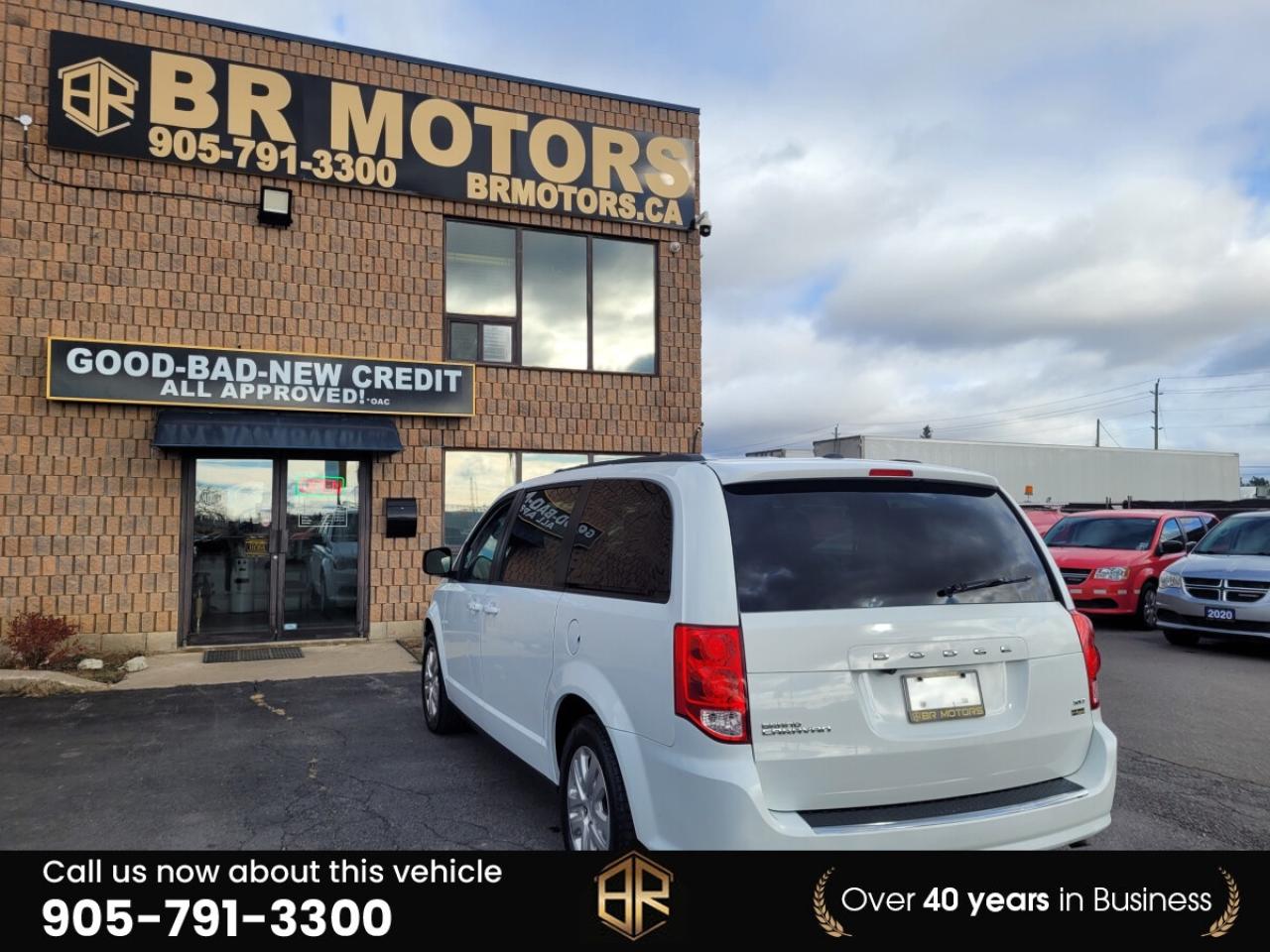 2018 Dodge Grand Caravan SXT Stow & Go Photo