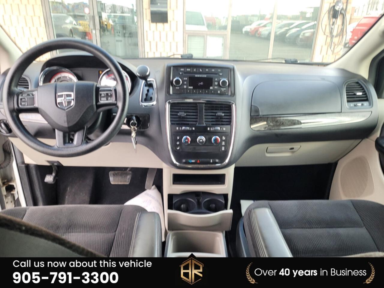 2018 Dodge Grand Caravan SXT Stow & Go Photo