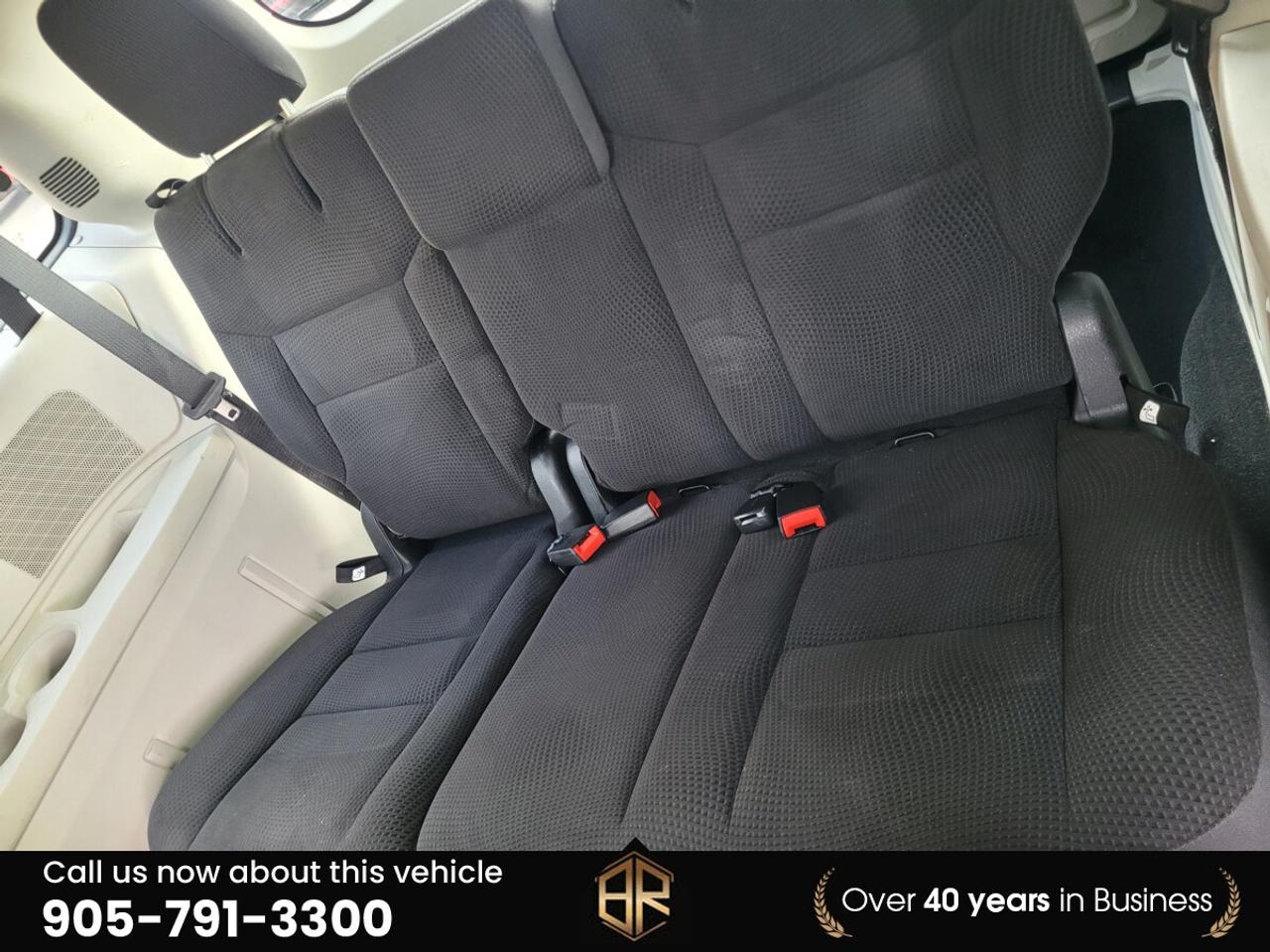 2018 Dodge Grand Caravan SXT Stow & Go Photo