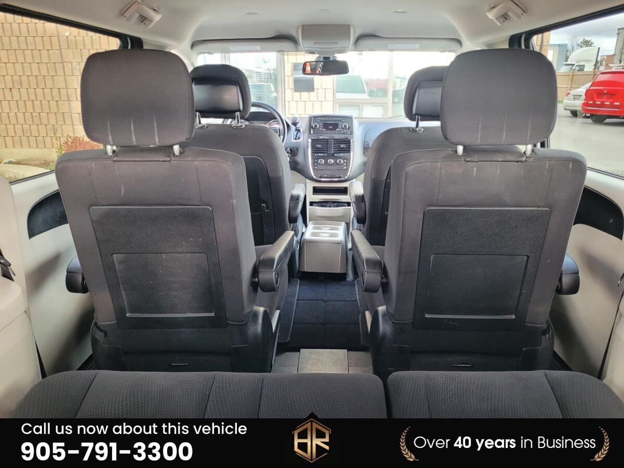 2018 Dodge Grand Caravan SXT Stow & Go Photo