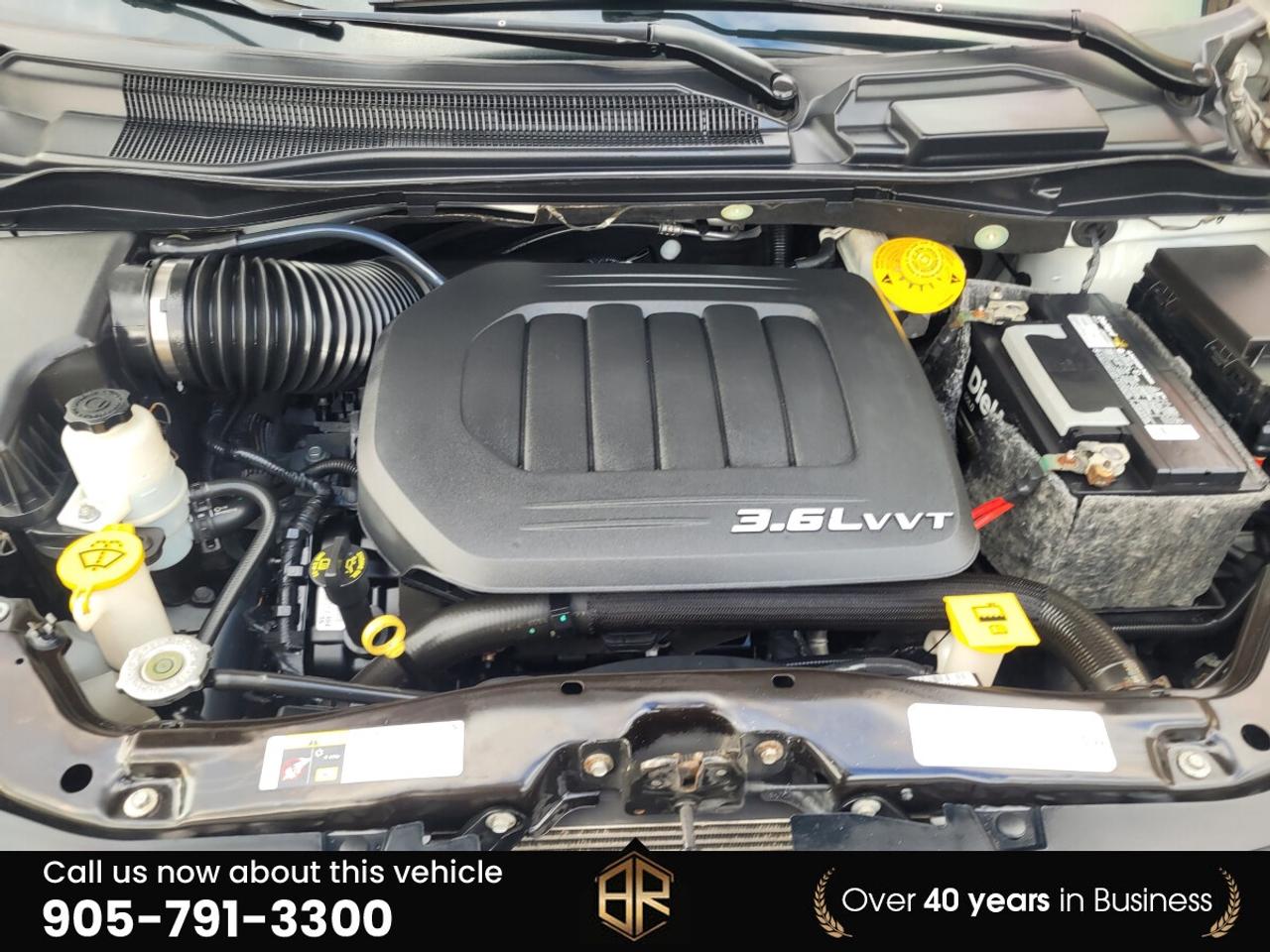 2018 Dodge Grand Caravan SXT Stow & Go Photo