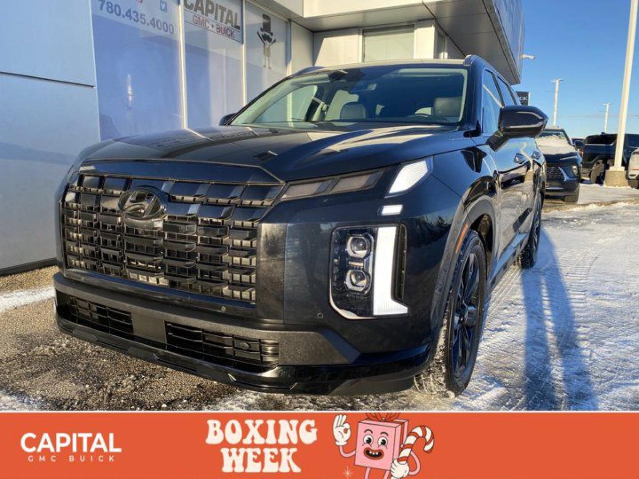 Used 2023 Hyundai PALISADE Urban AWD* 8 PASS * SUNROOF * LEATHER * RADAR CRUISE * for sale in Edmonton, AB