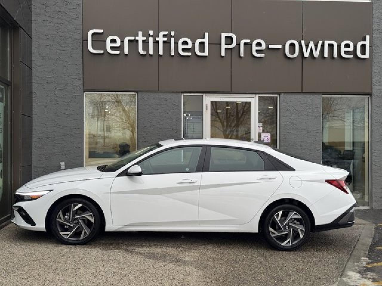 Used 2025 Hyundai Elantra TECH w/ LOW KMS / SUNROOF / NAVIGATION for sale in Calgary, AB