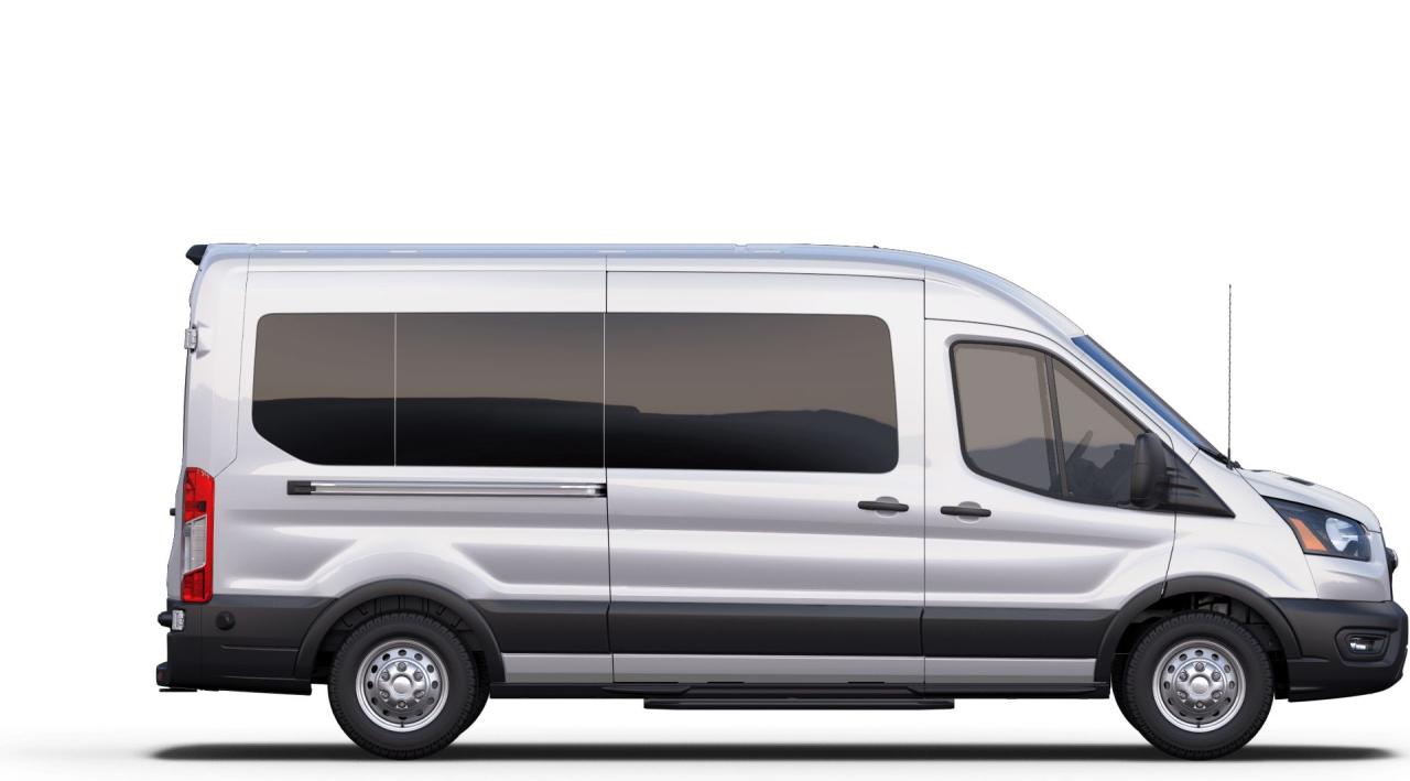 2024 Ford Transit Passenger Wagon XL Photo4