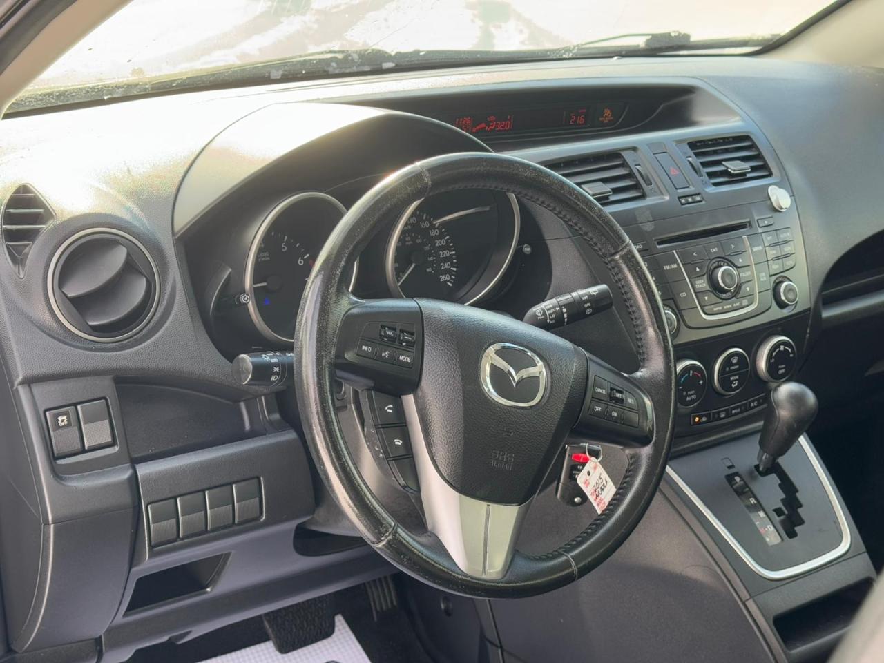 2015 Mazda MAZDA5 CLEAN CARFAX | ONE OWNER | BLUETOOTH | ALLOYS Photo8