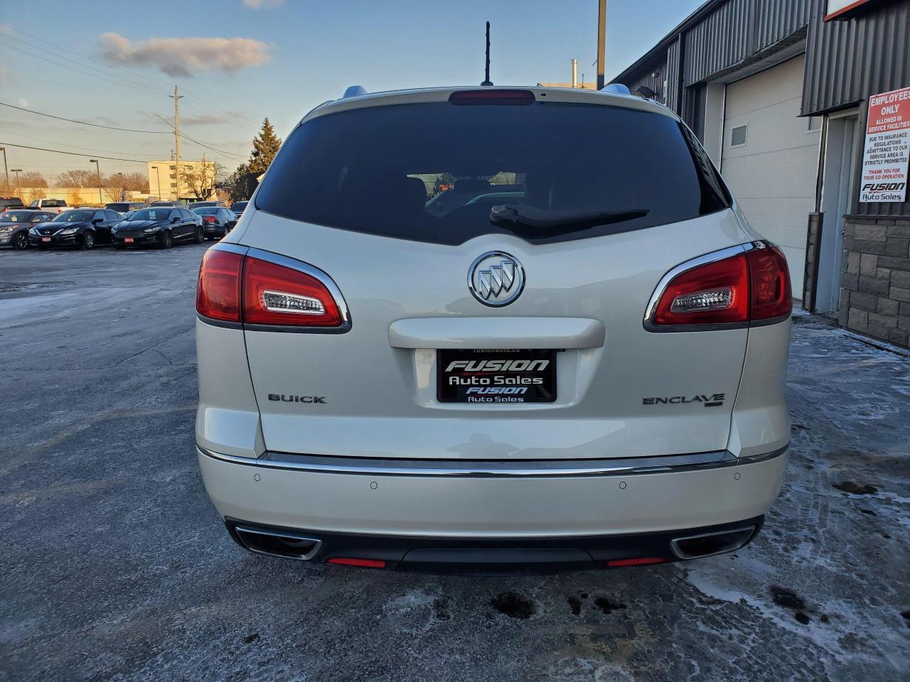 2014 Buick Enclave CXL AWD-NAVIGATION-SUNROOF-LEATHER-REMOTE START - Photo #4