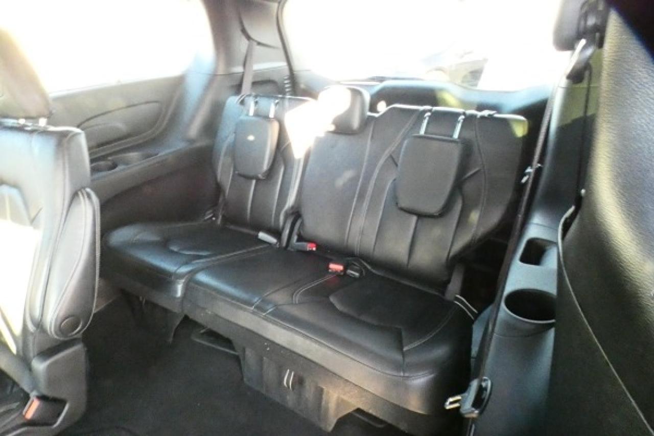 2022 Chrysler Pacifica S Touring L FWD w/Htd Leather, BUC - Photo #9