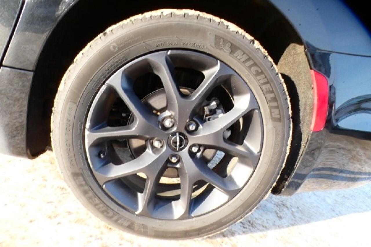 2022 Chrysler Pacifica S Touring L FWD w/Htd Leather, BUC - Photo #16